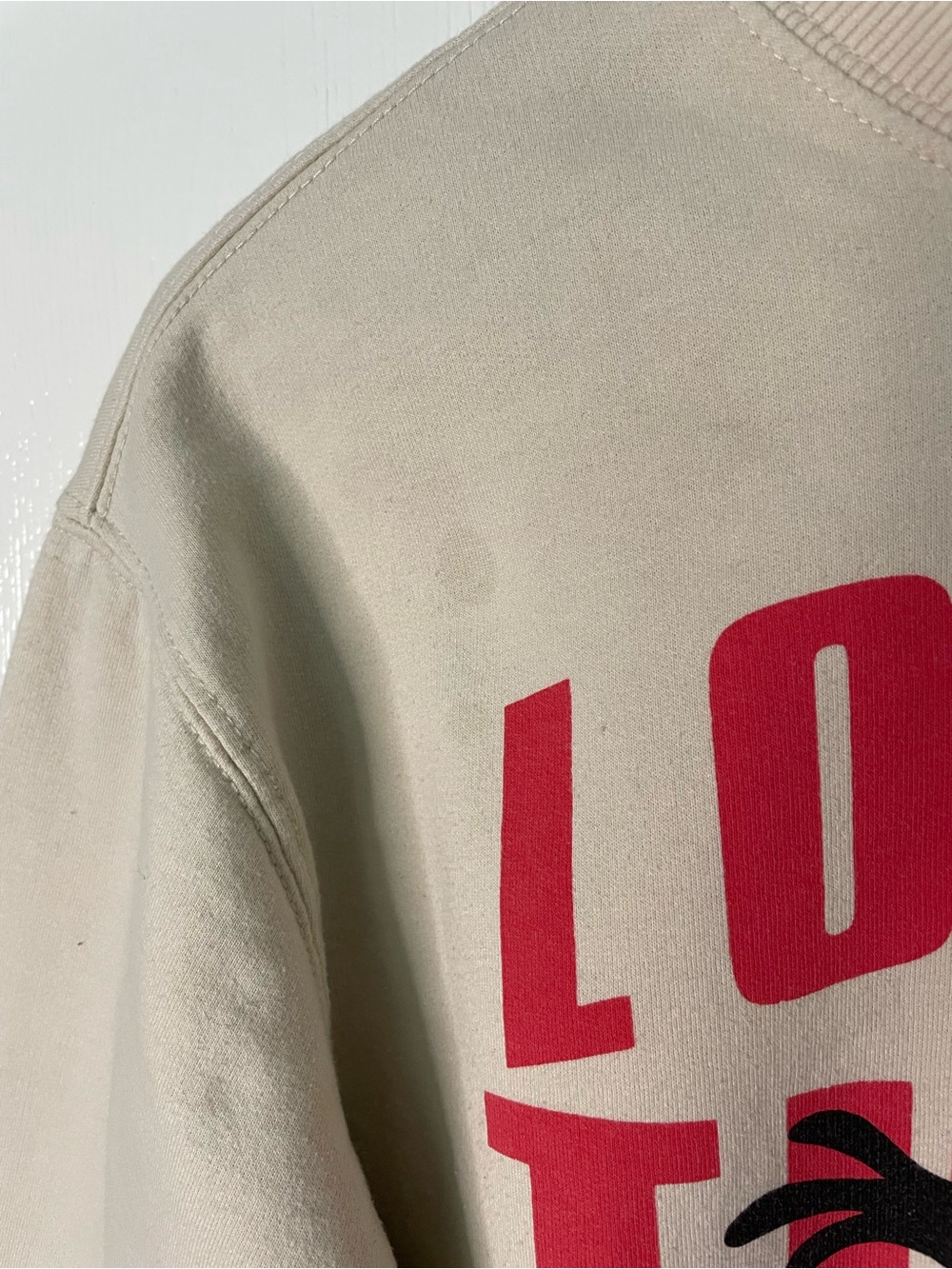 Looney Tunes Graphic Crewneck Sweatshirt Small - Picture 9 of 10